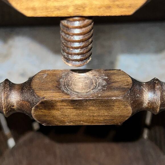 Vintage Corkscrew Wood Wishing Well Wooden Barrel with Turn Screw Nutcracker - Picture 6 of 9